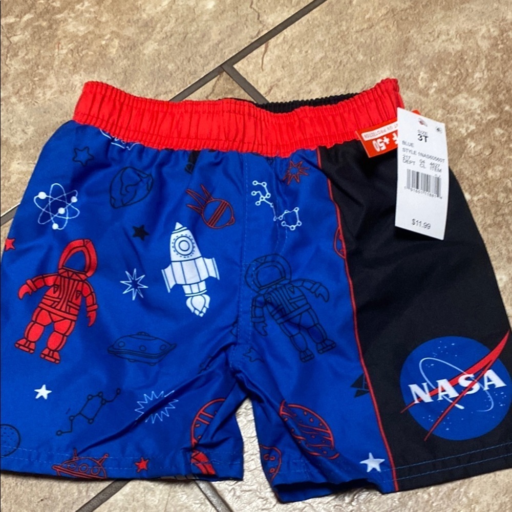 Kids Space-Themed Shorts - Blue, Red, and Black 3T NWT Summer Beach Resort